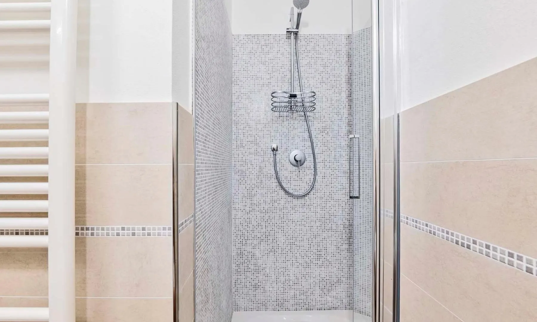 Villa Whit Terreace Sea View Камайоре